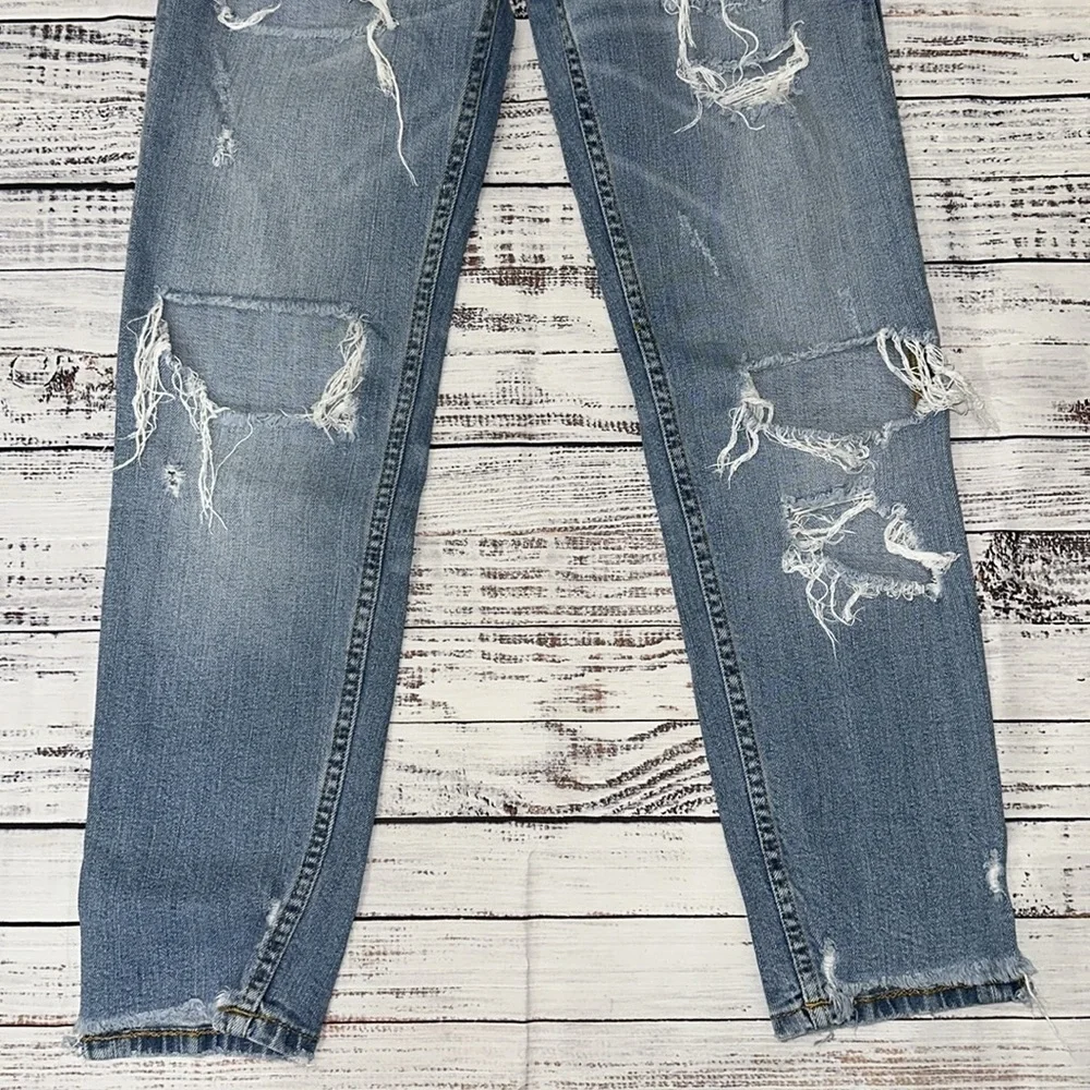 Zara Woman Premium‎ Denim Collection Jeans Distressed Sz. 2